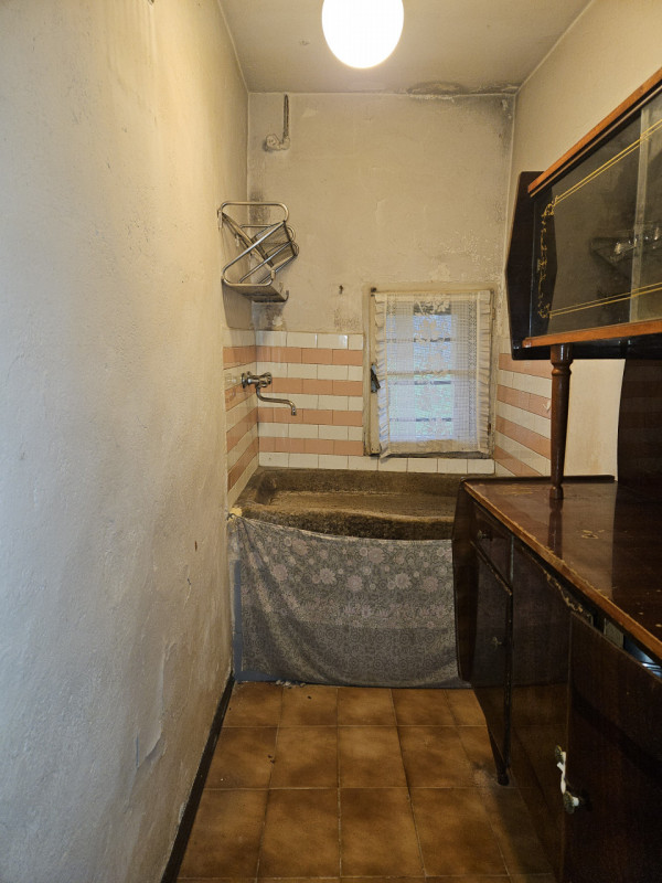 Scoprite questa affascinante porzione di casa a schiera, situata nel tranquillo comune di Santa C...