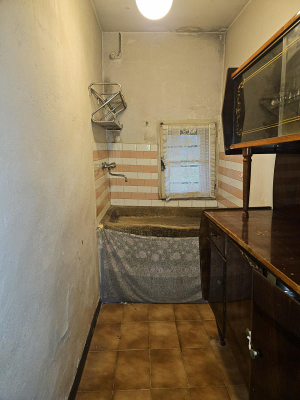 Scoprite questa affascinante porzione di casa a schiera, situata nel tranquillo comune di Santa C...