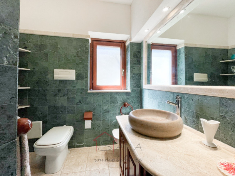 AGLIENTU (SS) Portobello:

Sara Immobiliare propone in locazione villa di 400 mq con terrazze/sol...