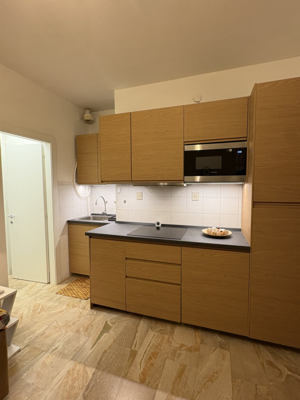 LATERALE VIA BARBARIGO - AFFITTASI, LIBERO DA SUBITO IN OTTIMO CONTESTO ABITATIVO BILOCALE COMPLE...