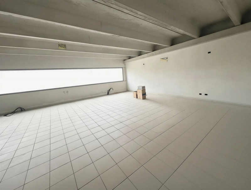 Per informazioni: 375.7062731

EUROMEDIA propone in vendita un immobile a destinazione direzional...