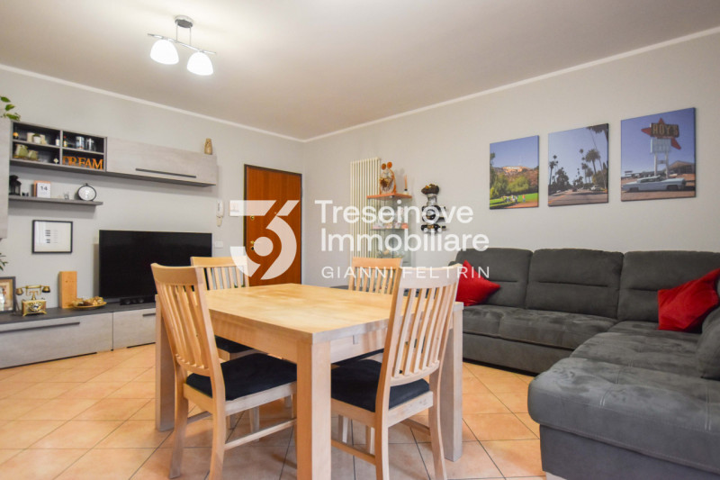 (Per INFO Feltrin Simone 3427586513) Proponiamo in vendita trilocale al primo piano a Vedelago, s...