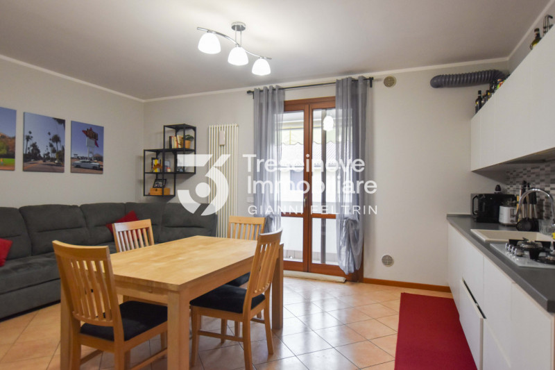 (Per INFO Feltrin Simone 3427586513) Proponiamo in vendita trilocale al primo piano a Vedelago, s...