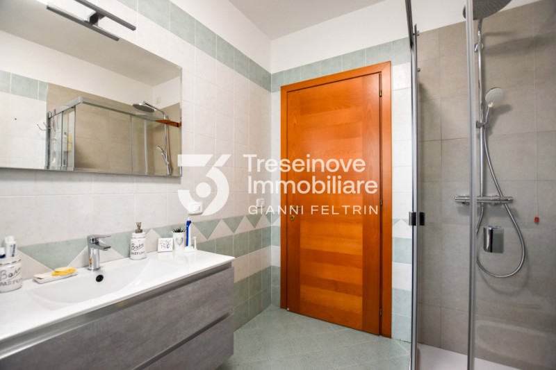 (Per INFO Feltrin Simone 3427586513) Proponiamo in vendita trilocale al primo piano a Vedelago, s...