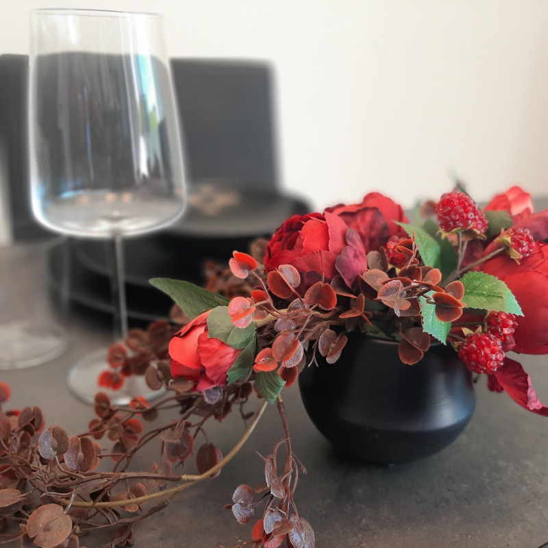 A pochi passi dalle mura storiche, proponiamo un lussuoso ATTICO con una spledida esposizione al ...