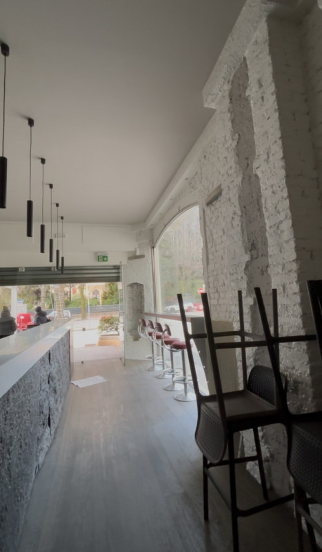 Proponiamo in affitto un’attività commerciale ad uso bar situata nel cuore di Vittorio Veneto, pr...