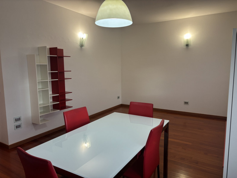 Nel cuore di Mestrino, in un elegante quartiere residenziale comodo a tutti i servizi, proponiamo...