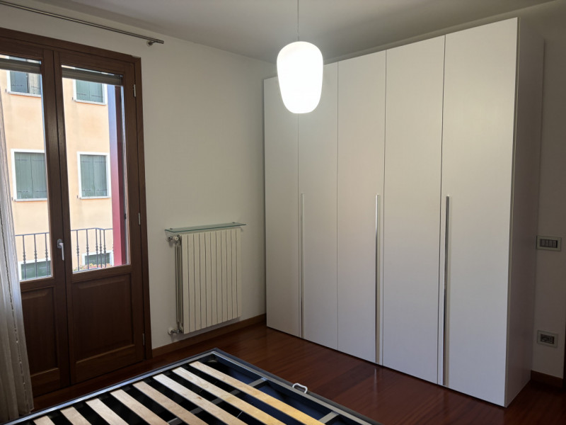 Nel cuore di Mestrino, in un elegante quartiere residenziale comodo a tutti i servizi, proponiamo...