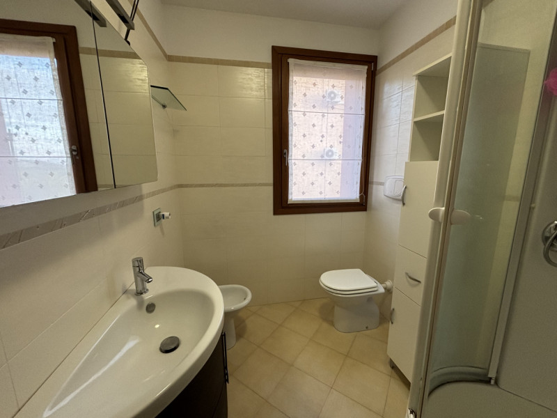 Nel cuore di Mestrino, in un elegante quartiere residenziale comodo a tutti i servizi, proponiamo...