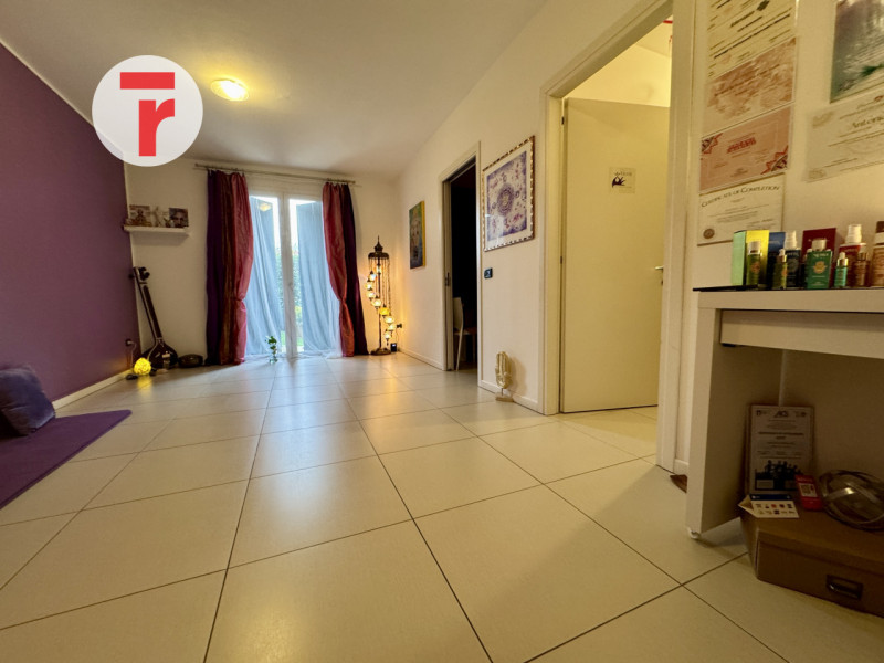 VIGONZA - loc.Peraga. Comodo a servizi e tangenziali, limitrofo a Busa, Ponte di Brenta, Cadonegh...