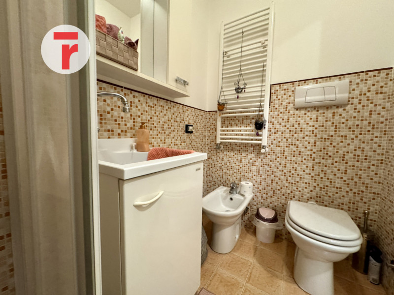 VIGONZA - loc.Peraga. Comodo a servizi e tangenziali, limitrofo a Busa, Ponte di Brenta, Cadonegh...