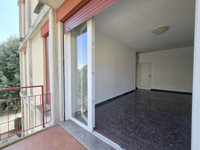 TREVISO S.M.Rovere a 1600 metri dalle mura e a 300 dall'ingresso del parco di Villa Manfrin vende...