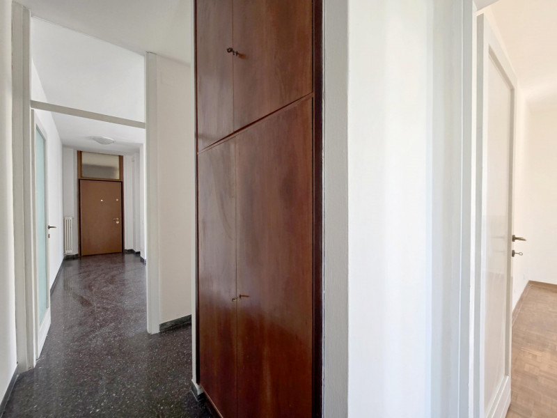 TREVISO S.M.Rovere a 1600 metri dalle mura e a 300 dall'ingresso del parco di Villa Manfrin vende...