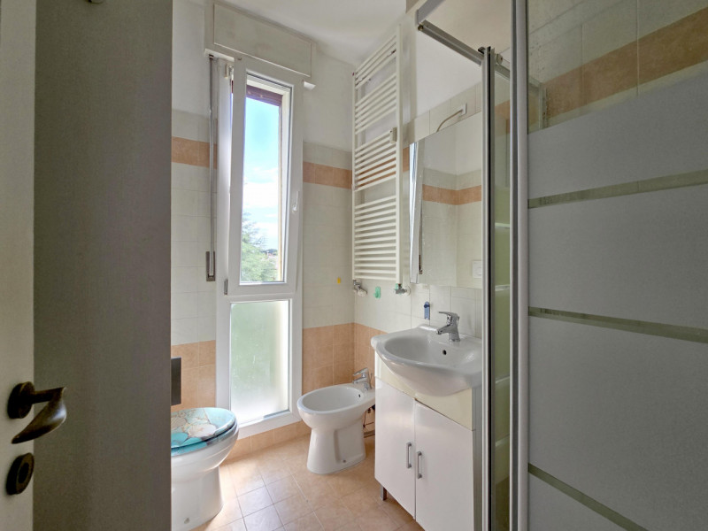 TREVISO S.M.Rovere a 1600 metri dalle mura e a 300 dall'ingresso del parco di Villa Manfrin vende...