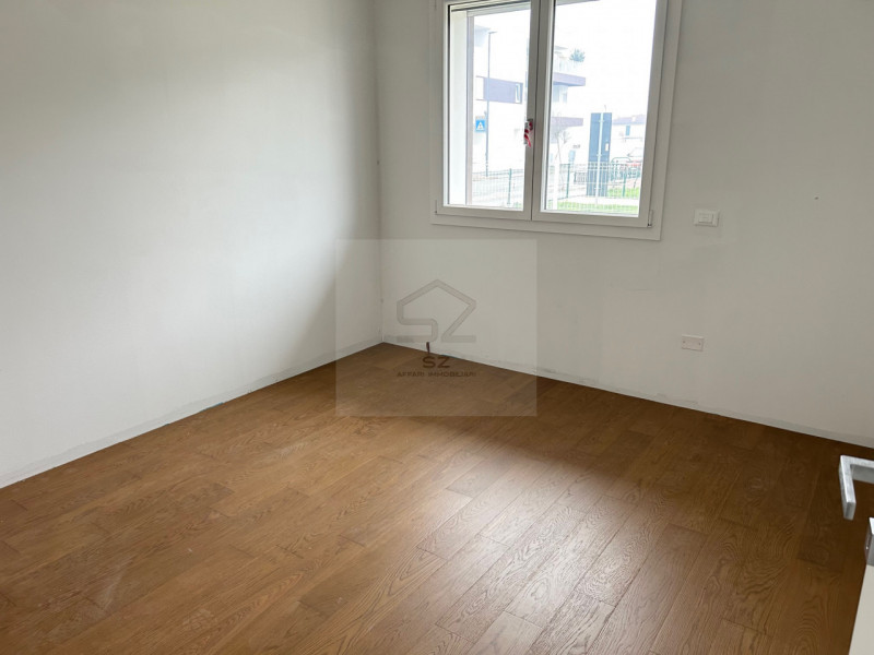 ALBIGNASEGO - S. LORENZO

Nella nuova lottizzazione di San Lorenzo, a due passi da tutti i serviz...