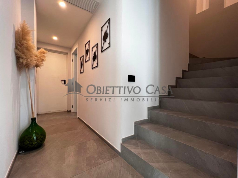 Riferimento: F700 - A pochi passi dai principali servizi di Albignasego, proponiamo in vendita un...