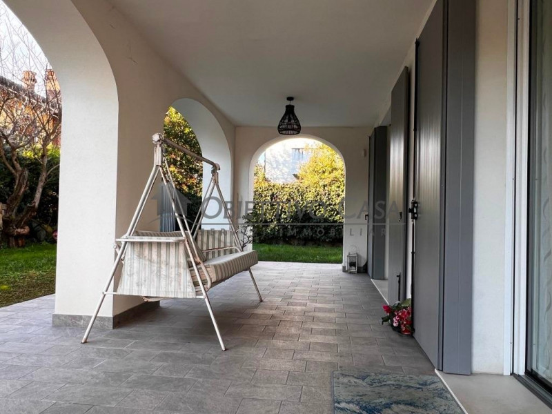 Riferimento: F700 - A pochi passi dai principali servizi di Albignasego, proponiamo in vendita un...