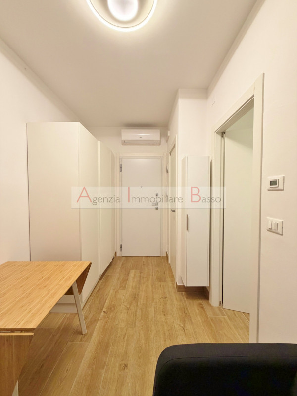 ZONA RIVIERE. INTROVABILE BILOCALE CON TERMO AUTUONOMO. RISTRUTTURATO A NUOVO GRAZIOSISSIMO MINI ...