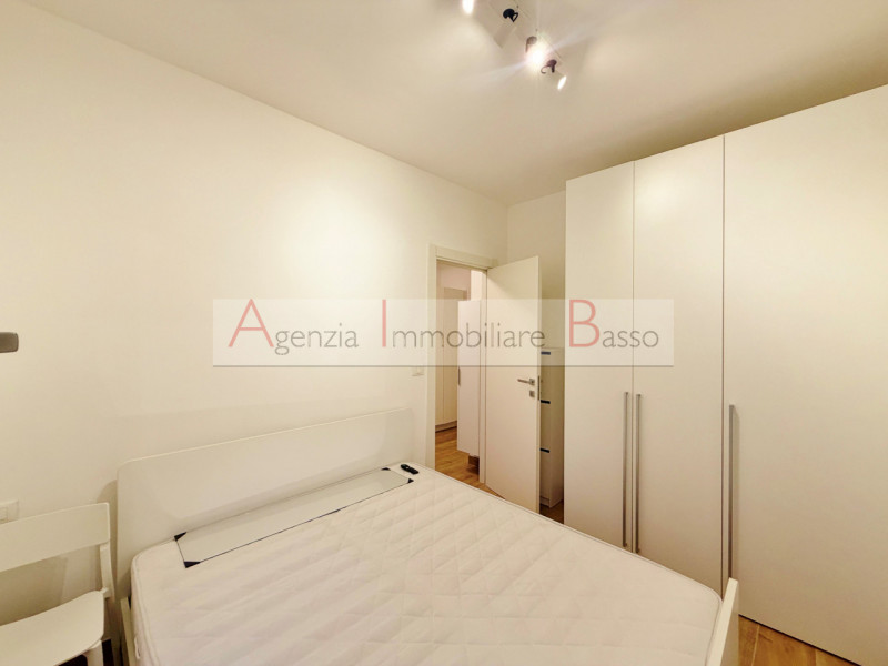 ZONA RIVIERE. INTROVABILE BILOCALE CON TERMO AUTUONOMO. RISTRUTTURATO A NUOVO GRAZIOSISSIMO MINI ...