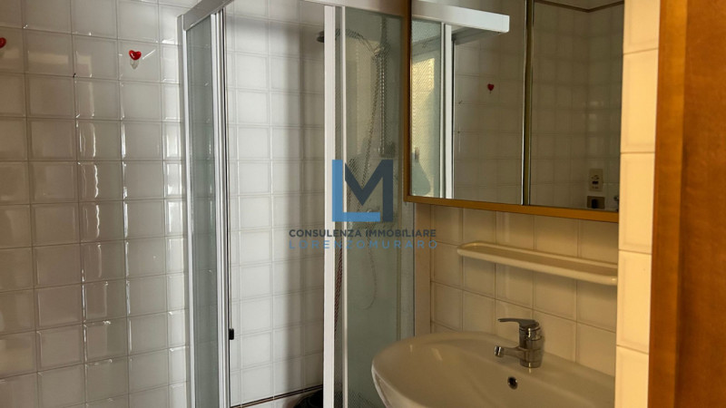 In zona centralissima a Montebelluna, proponiamo in vendita appartamento al secondo e ultimo pian...