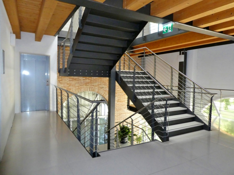 VICENZA, VERSANTE NORD: PRESTIGIOSO UFFICIO IN LOCAZIONE, PIANO PRIMO CON ASCENSORE - NON ARREDAT...