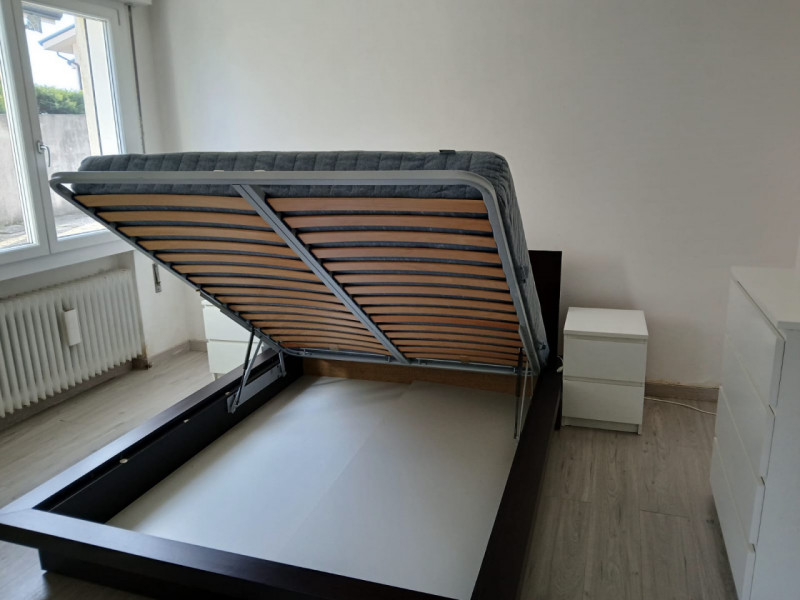 Zona Legnaro (PD) centro,  si affitta stanza matrimoniale ad uso singolo, a soli ragazzi, student...