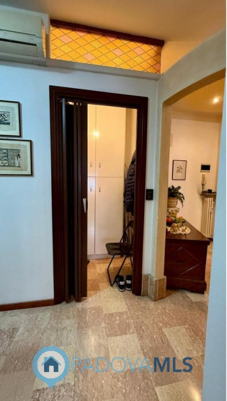 Immobile in esclusiva al Gruppo Padova MLS
ARCELLA SAN CARLO 
APPARTAMENTO CHE PUO' ESSERE ABITAT...