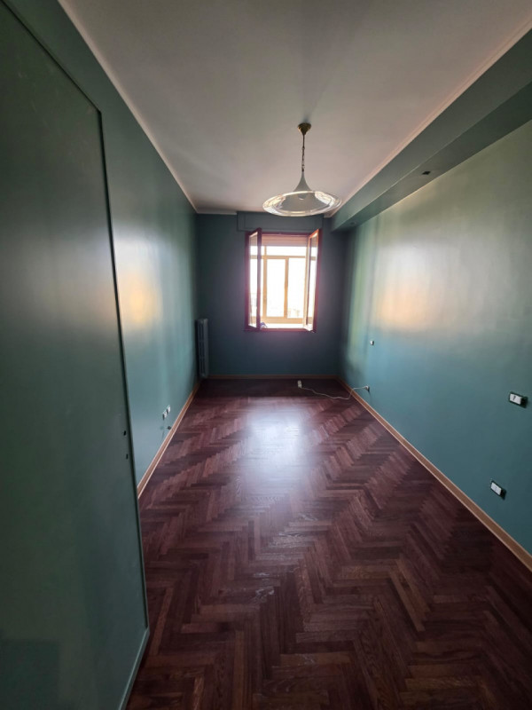 Scopri questo affascinante appartamento situato nel centro storico di Padova, una delle città più...