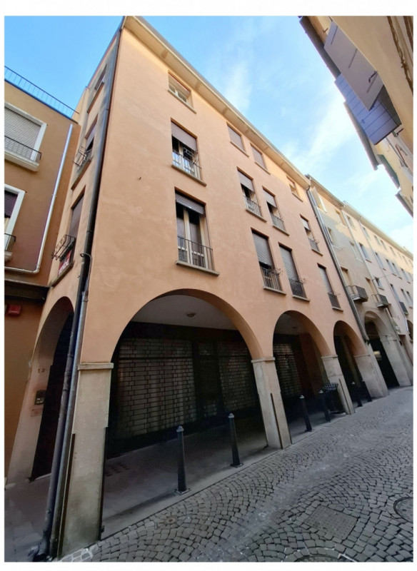 PIAZZE DI PADOVA – INVESTIMENTO SICURO NEL CUORE DELLA CITTÀ 

Investire nel centro storico di Pa...