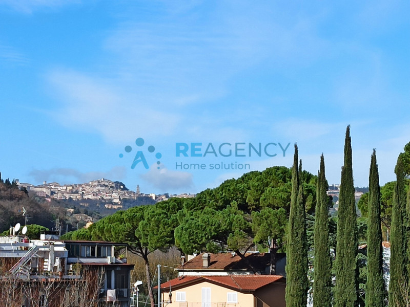 STAI CERCANDO UNA SOLUZIONE NUOVA IN CLASSE A, COMODA A TUTTI I SERVIZI, CON TERRAZZO ABITABILE?
...