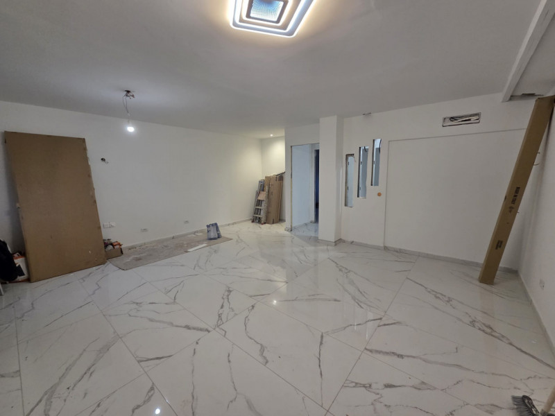 In porzione di casa colonica vendiamo tre appartamenti totalmente ristrutturati

Dall'ingresso co...