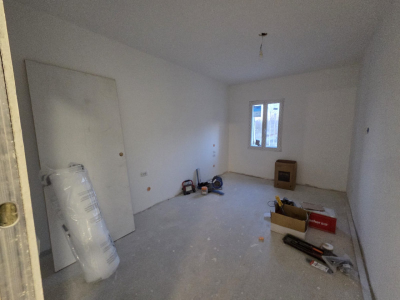 In porzione di casa colonica vendiamo tre appartamenti totalmente ristrutturati

Dall'ingresso co...