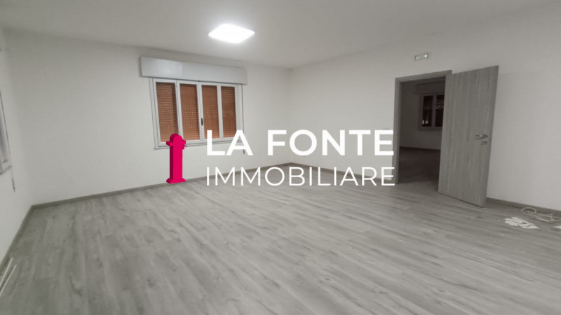 Pionca, Vigonza Laboratorio Indipendente Mq 500 su 2 Livelli, piano terra altezza 3.20 con prese ...