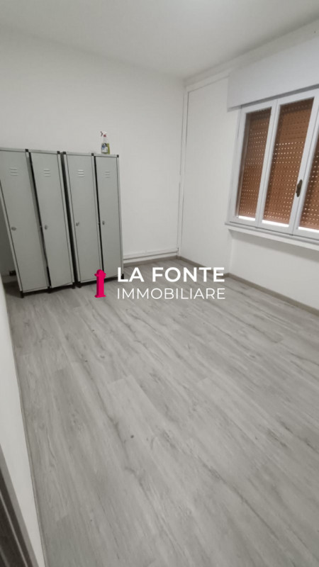 Pionca, Vigonza Laboratorio Indipendente Mq 500 su 2 Livelli, piano terra altezza 3.20 con prese ...