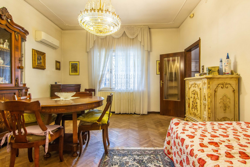 Proponiamo in vendita una splendida villa singola terratetto di circa 200 mq calpestabili nel cuo...