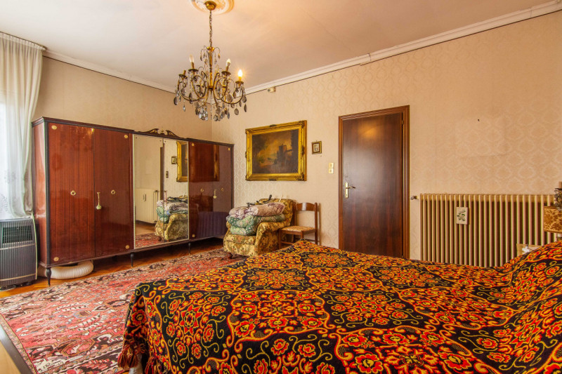 Proponiamo in vendita una splendida villa singola terratetto di circa 200 mq calpestabili nel cuo...