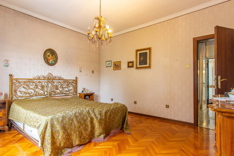 Proponiamo in vendita una splendida villa singola terratetto di circa 200 mq calpestabili nel cuo...