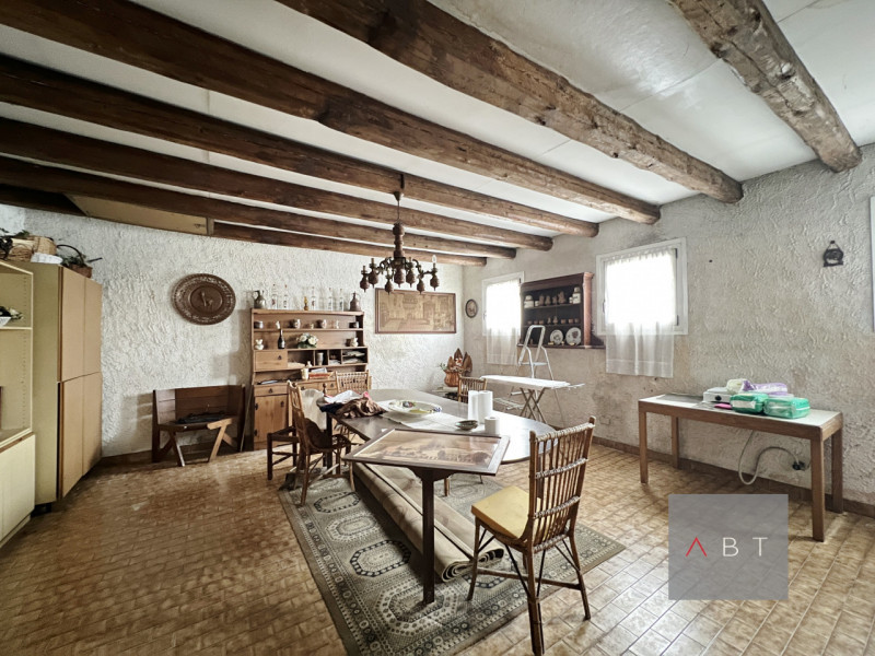 Situata nella frazione di Campagnalta, porzione di bifamiliare e composta di: ingresso, cucina, s...