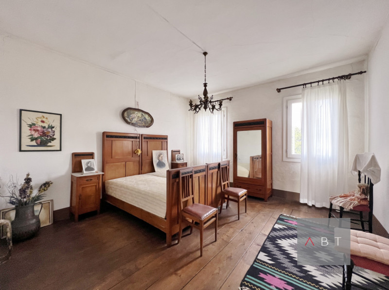 Situata nella frazione di Campagnalta, porzione di bifamiliare e composta di: ingresso, cucina, s...