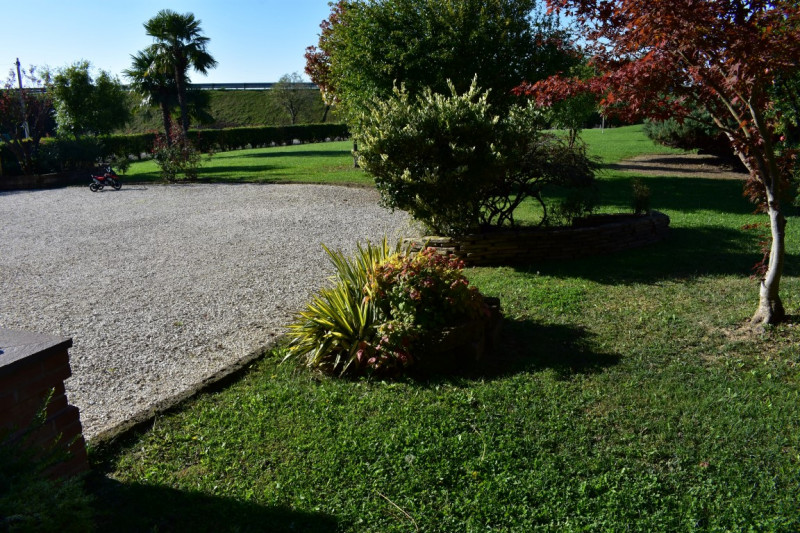 MASERÀ DI PADOVA (vicinanze): Proponiamo in vendita in esclusiva una splendida villa accostata ma...