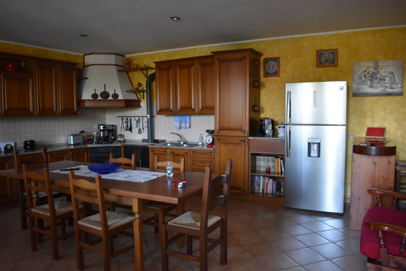 MASERÀ DI PADOVA (vicinanze): Proponiamo in vendita in esclusiva una splendida villa accostata ma...