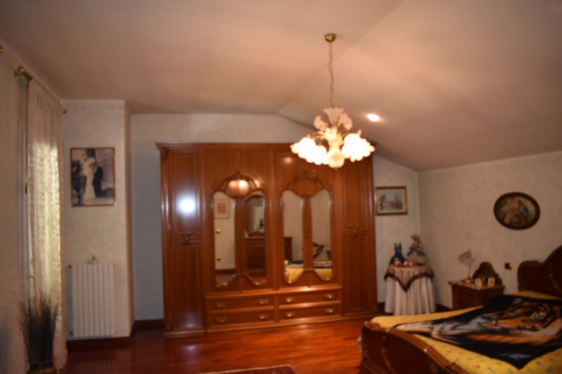 MASERÀ DI PADOVA (vicinanze): Proponiamo in vendita in esclusiva una splendida villa accostata ma...