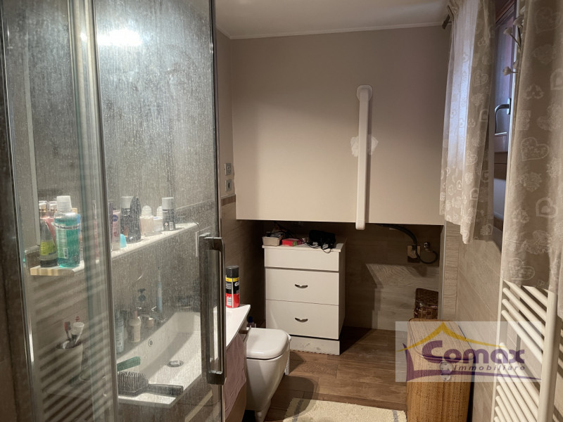 RIFERIMENTO I 1213

Saccolongo, bifamiliare recente costruzione, disposta su 3 livelli, ottime fi...