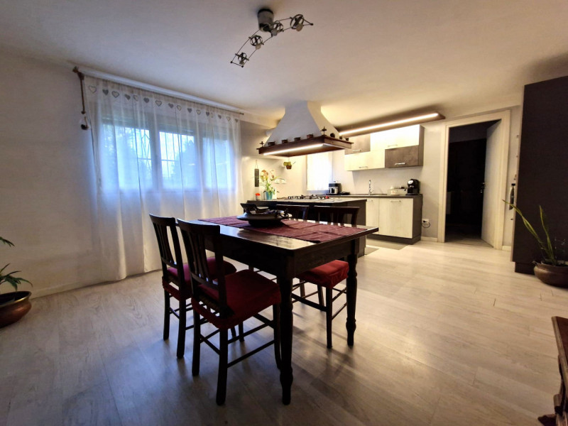 UBICAZIONE E CONTESTO

Nel comune di Grisignano di Zocco, in provincia di Vicenza, proponiamo in ...