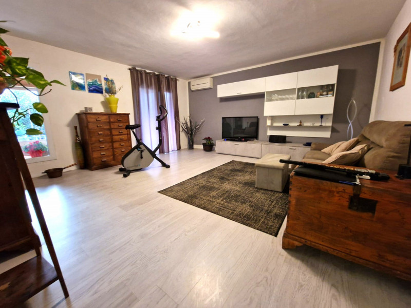 UBICAZIONE E CONTESTO

Nel comune di Grisignano di Zocco, in provincia di Vicenza, proponiamo in ...