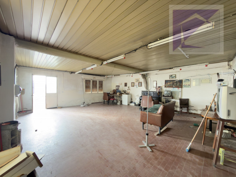 Borgoricco, in frazione di Sant' Eufemia, proponiamo in vendita porzione di bifamiliare da ristru...