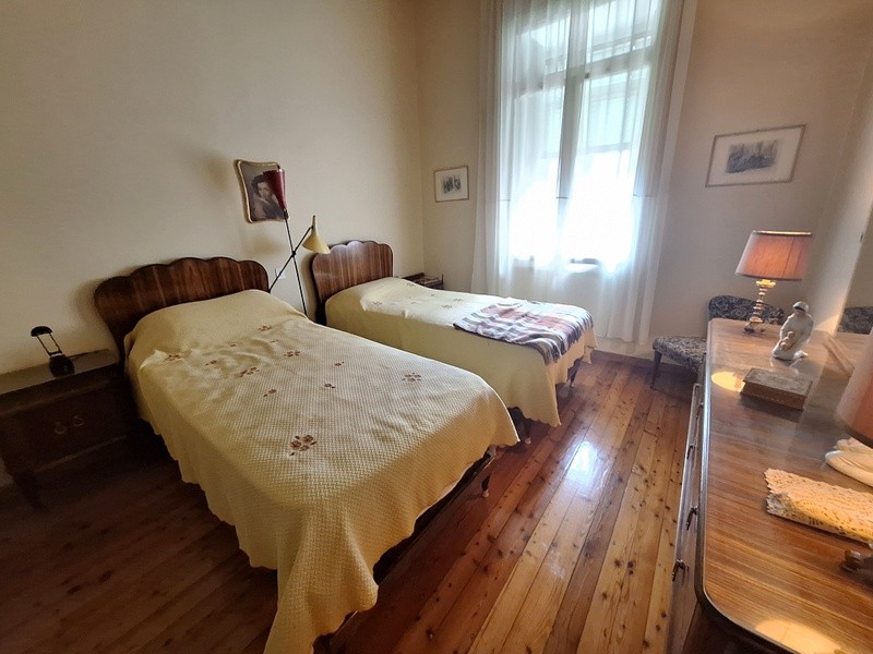 In centro storico, in palazzina signorile comoda a tutti i principali servizi, proponiamo apparta...