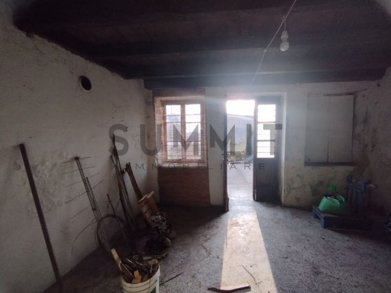 VALLI DEL PASUBIO – Sant'Antonio: In zona tranquilla ma comoda al centro del paese, ampio RUSTICO...