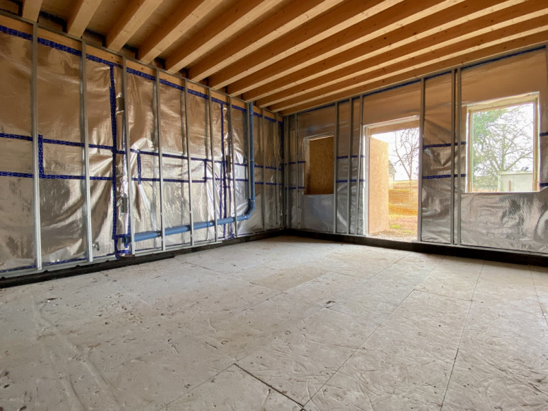 Proponiamo in vendita splendida villetta a schiera su due livelli, inserita in un contesto reside...