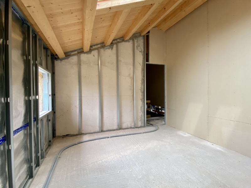 Proponiamo in vendita splendida villetta a schiera su due livelli, inserita in un contesto reside...